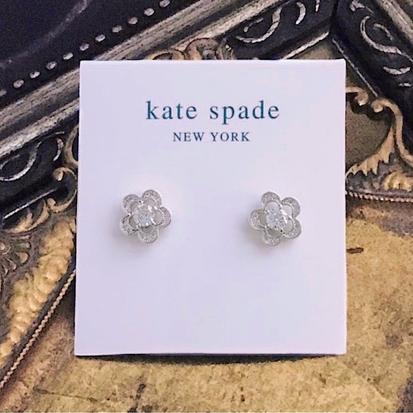 KATE SPADE • Silver Stencil Scallops Crystal Earrings - Picture 5 of 5